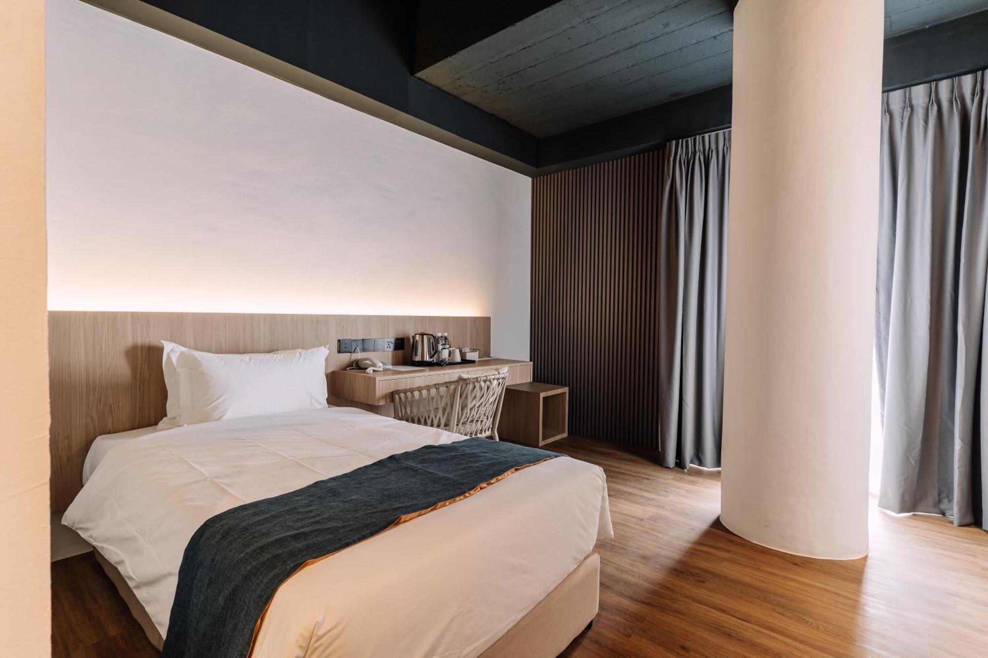 Impiana By Roxy Hotel Kuching Exteriör bild
