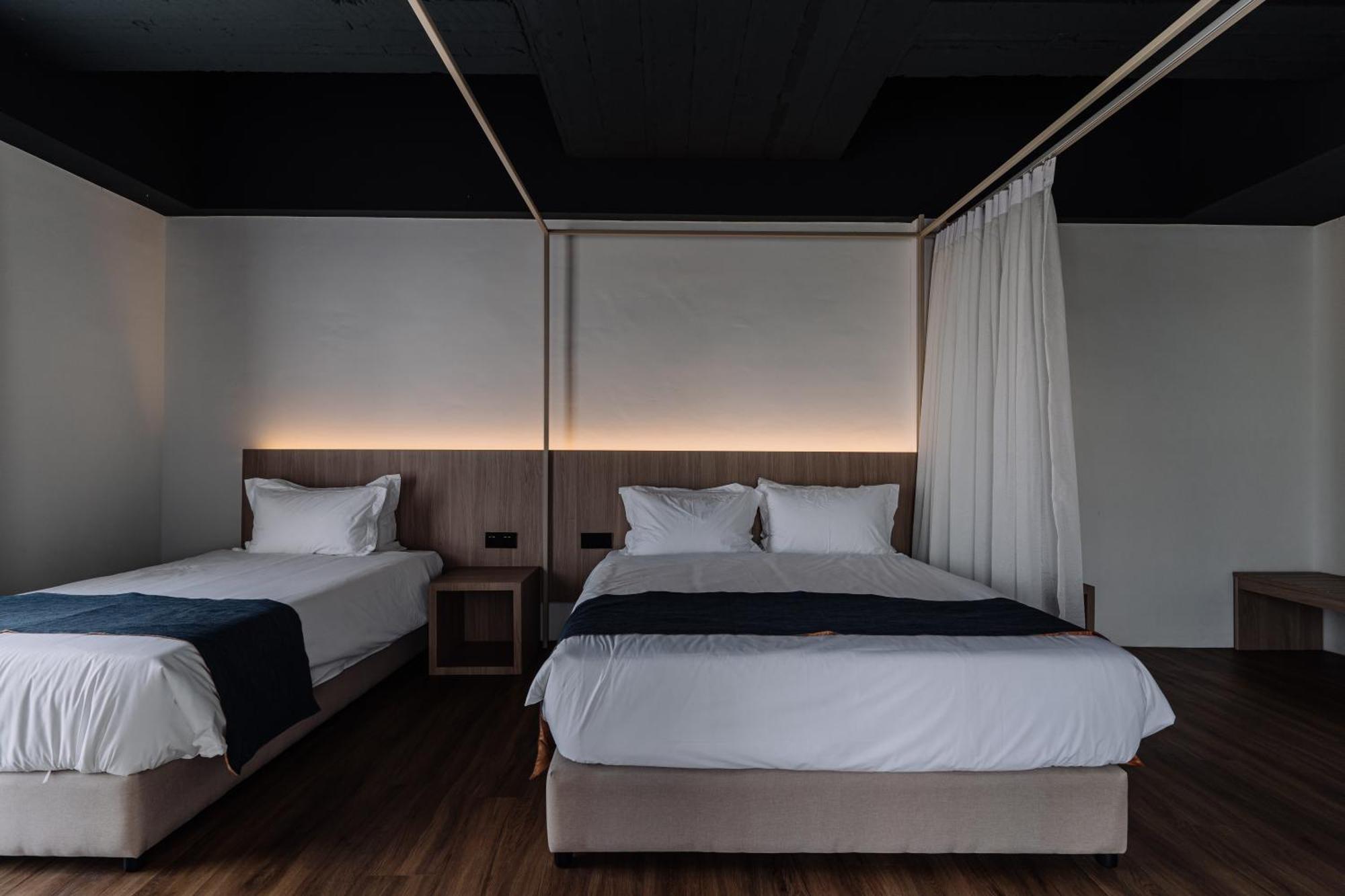 Impiana By Roxy Hotel Kuching Exteriör bild